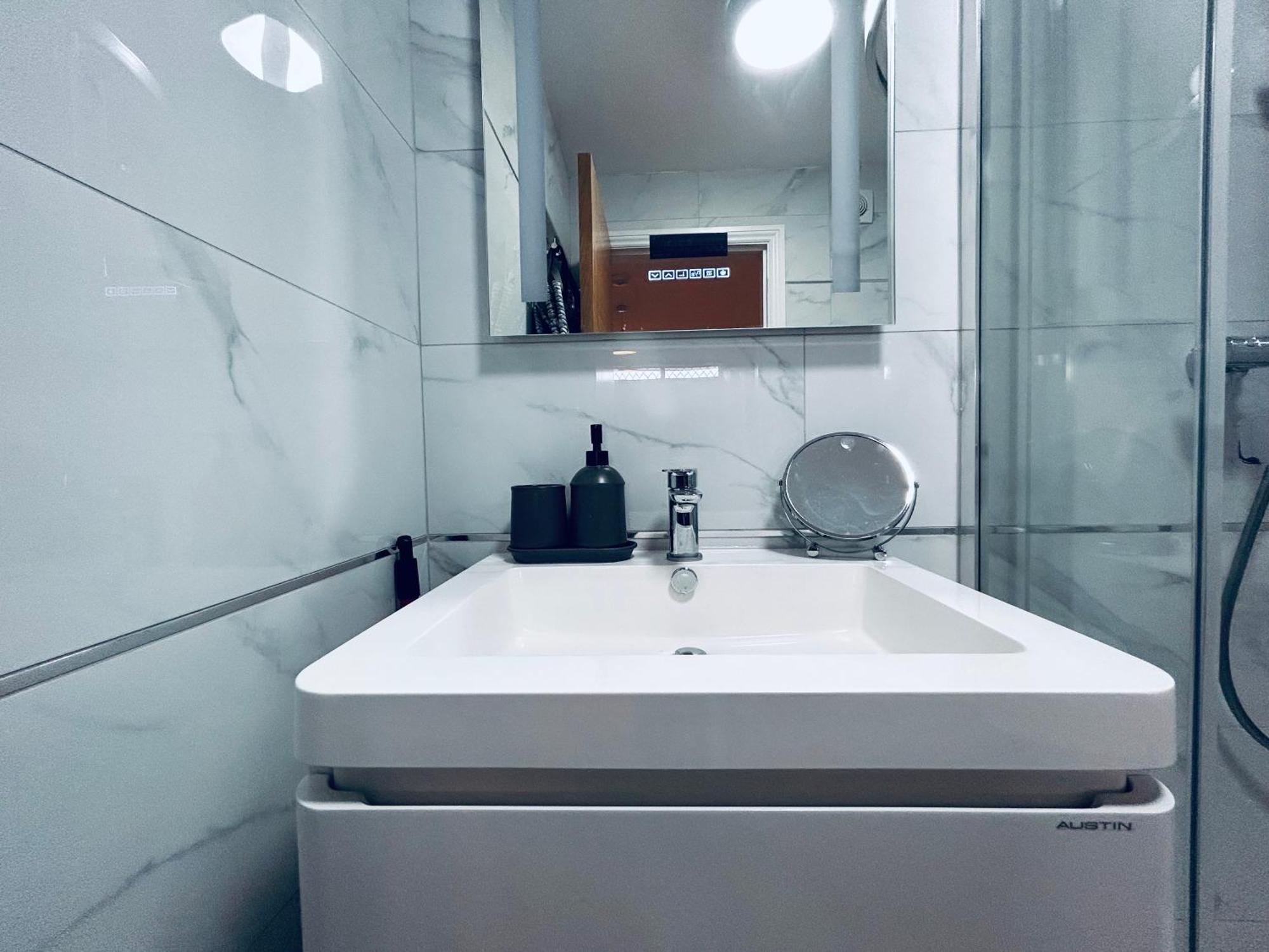 Private 2 Bed Guest House - Van Parking, M25 & A1 Connections Potters Bar Exterior foto